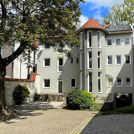 Benevia Apartments 페치 외부 사진