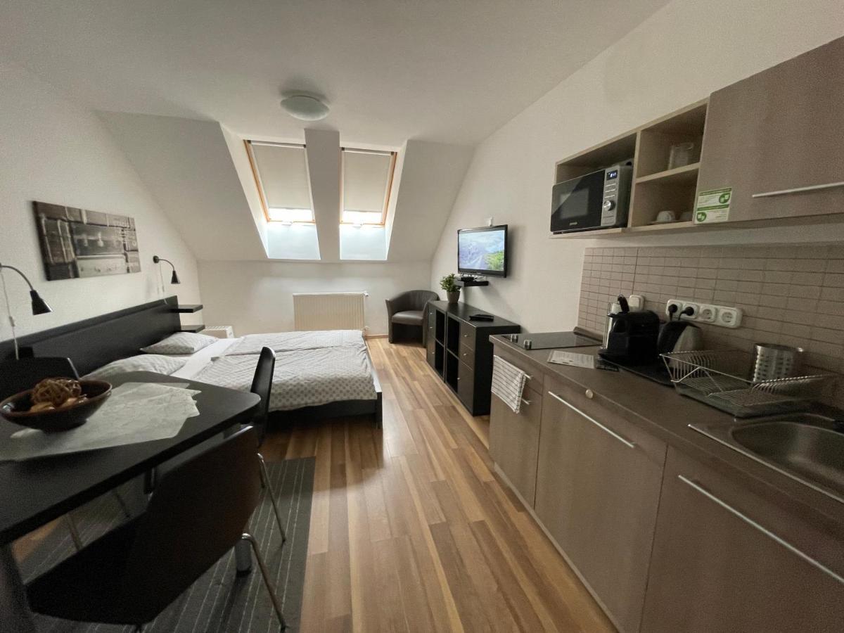Benevia Apartments 페치 외부 사진